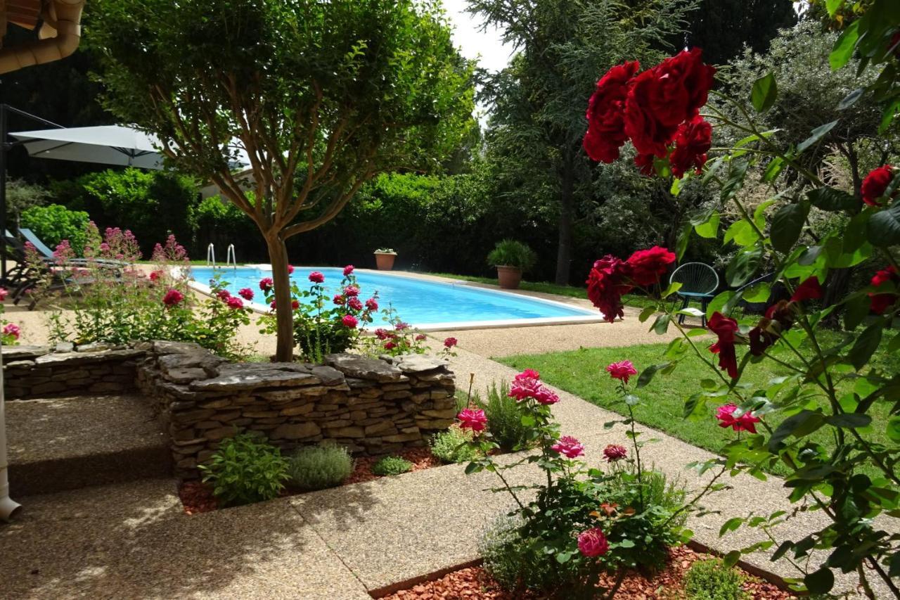 Villa La Mésange Bleue - piscine privée LʼIsle-sur-la-Sorgue Esterno foto