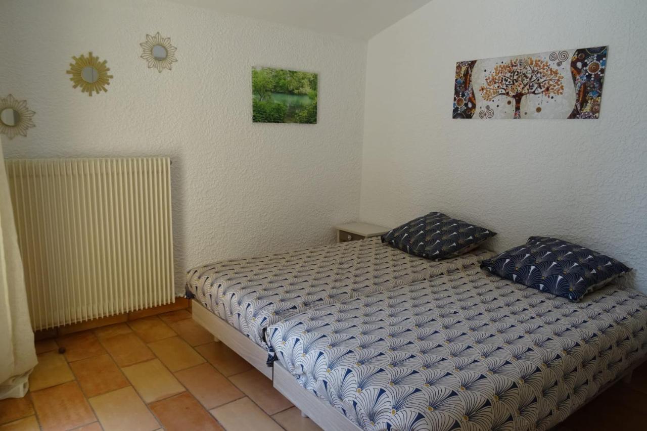 Villa La Mésange Bleue - piscine privée LʼIsle-sur-la-Sorgue Esterno foto