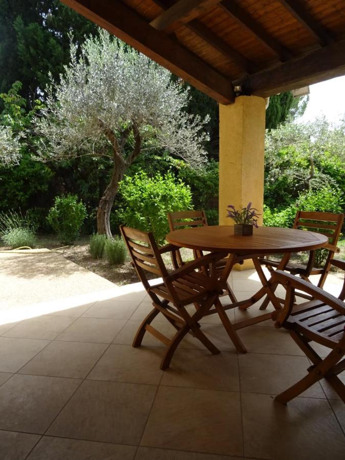 Villa La Mésange Bleue - piscine privée LʼIsle-sur-la-Sorgue Esterno foto