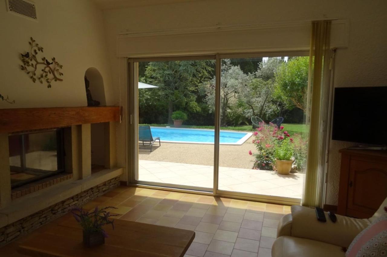 Villa La Mésange Bleue - piscine privée LʼIsle-sur-la-Sorgue Esterno foto